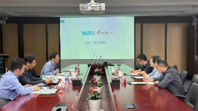 西安工業(yè)大學(xué)副校長(zhǎng)劉卜、院長(zhǎng)王建國(guó)一行蒞臨健培科技考察調(diào)研