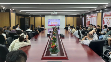 銘記歷史，砥礪前行！健培黨支部組織觀(guān)看九三閱兵直播